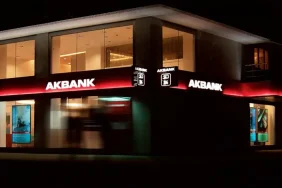 Akbank__AKBNK__hisse_hedef_fiyat_2025__Tam_9_farkl_1738322189
